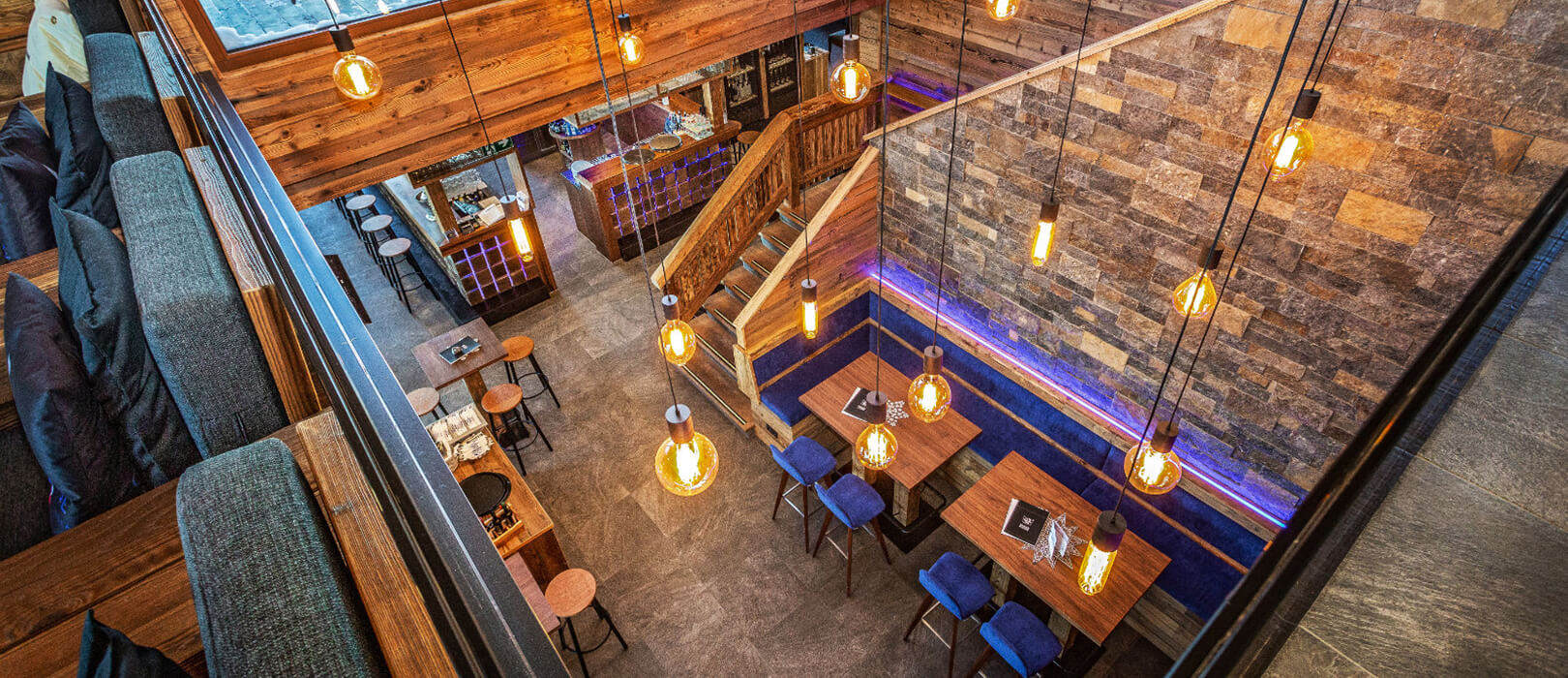 Montana Royal Location. Alpin Club Saalbach Hinterglemm. Sky Lounge. VIP Saalbach