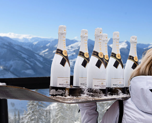 Montana Royal Alpin Club Champagner, Montana Royal Alpin Club. Gipfelstation Kohlmaisbahn Saalbach Salzburger Land